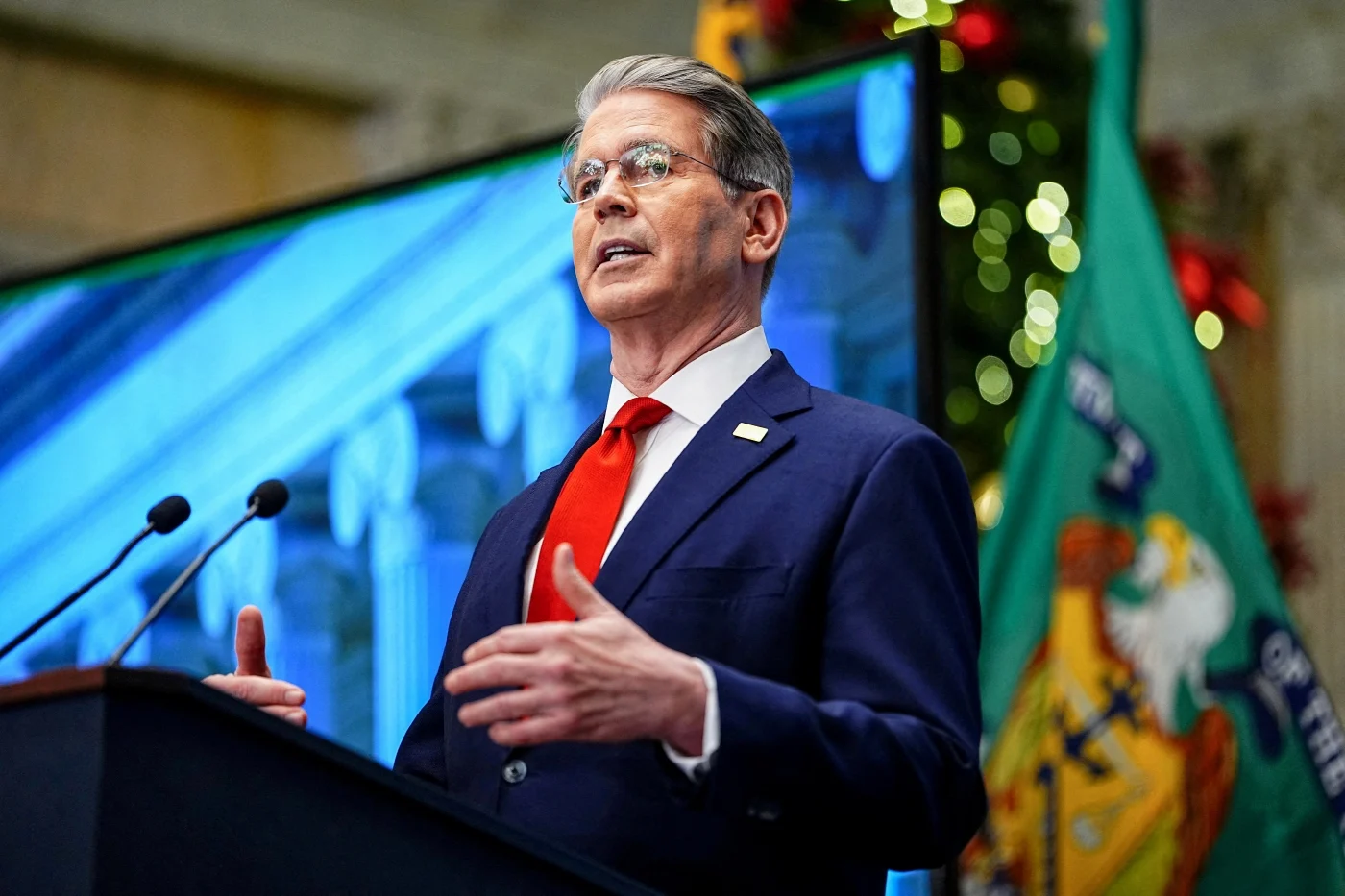 美国财政部Bessent批评中国囤油战略对全球能源格局影响