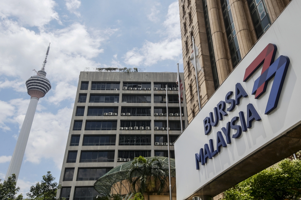 FBM KLCI ends at intraday high on selective buying in Bursa heavyweights