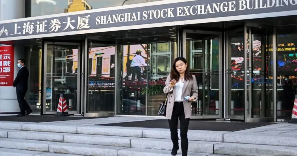 BUSINESS Chinese stocks rebound from 14-month lows as AI firms unveil stellar forecasts