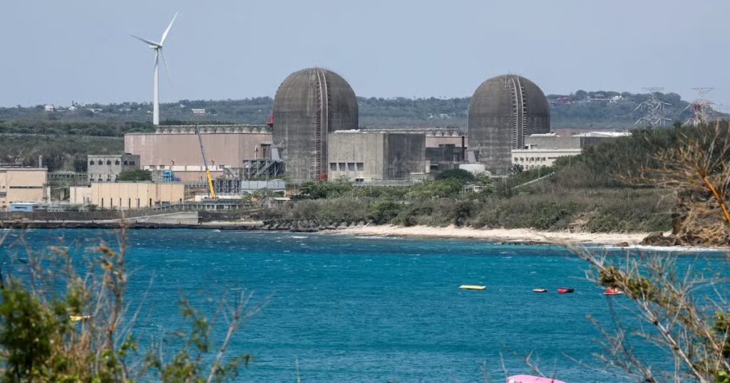 BUSINESS Taiwan semiconductor group backs govt review of nuclear power restart