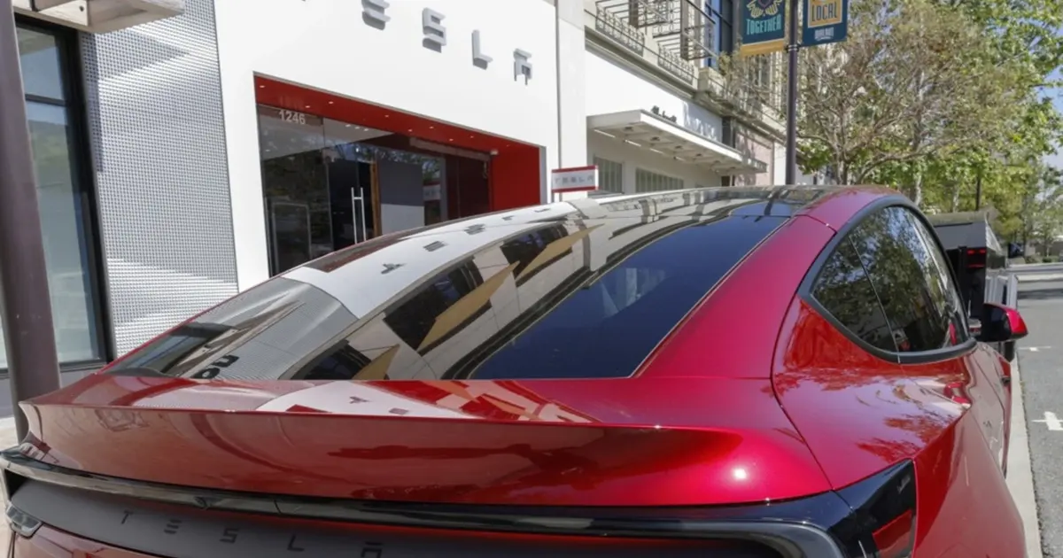 Tesla Roadster next-generation sports EV reveal