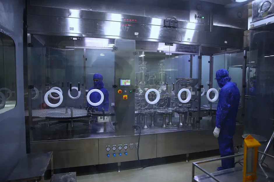 CE Technology – Cleanroom gloves manufacturing