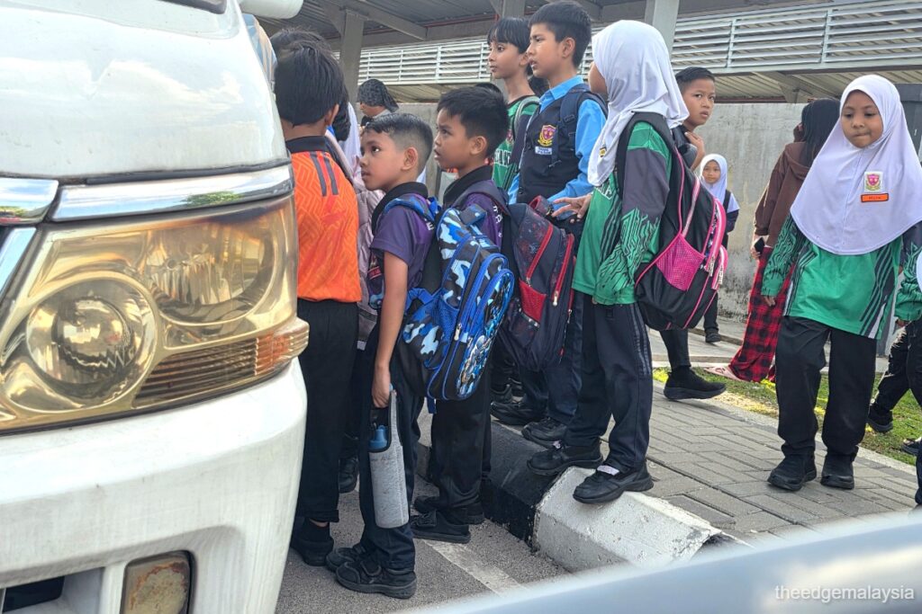 Haze: 27 schools in Tebedu to close tomorrow — Sarawak State Education Department