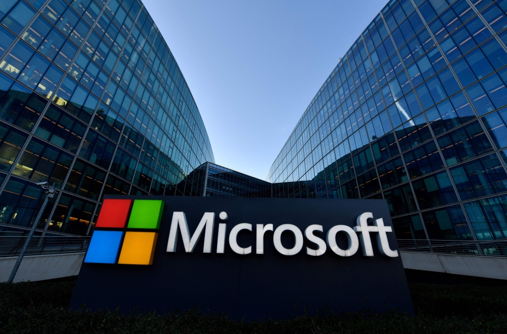 Microsoft beats estimates with US$92.3b revenue, fuelled by Azure cloud business; shares rise 5pc