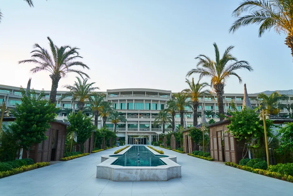 Shangri-La Hotels (M) – Hotels and resorts